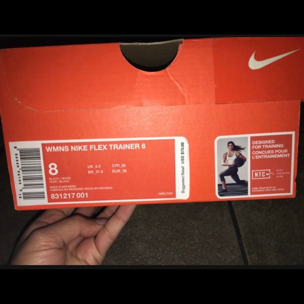 Women's Nike Flex Trainer Size 8
